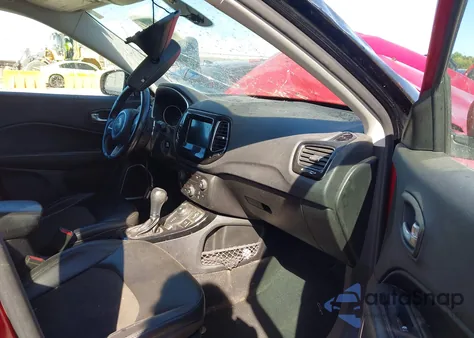 2021 Jeep Compass Altitude 4X4 из США, поврежденный, VIN 3C4NJDBB5MT527212